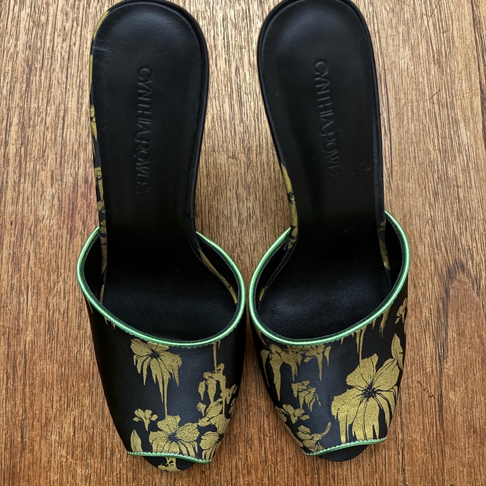 Cynthia Rowley Black and Gold Floral Wedges